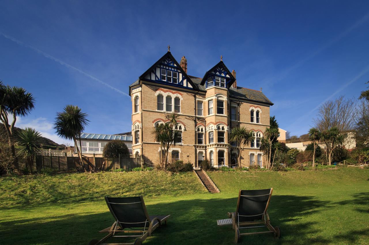 Westwell Hall Ilfracombe Buitenkant foto