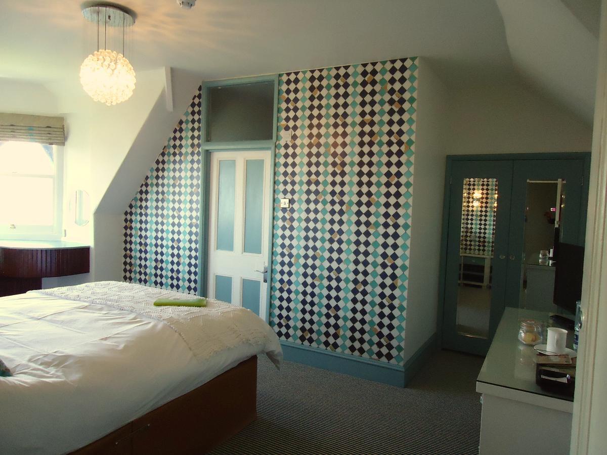 Westwell Hall Ilfracombe Buitenkant foto