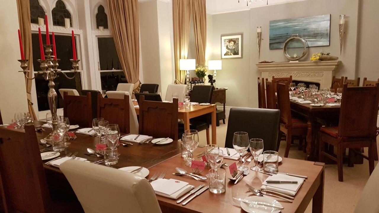 Westwell Hall Ilfracombe Buitenkant foto