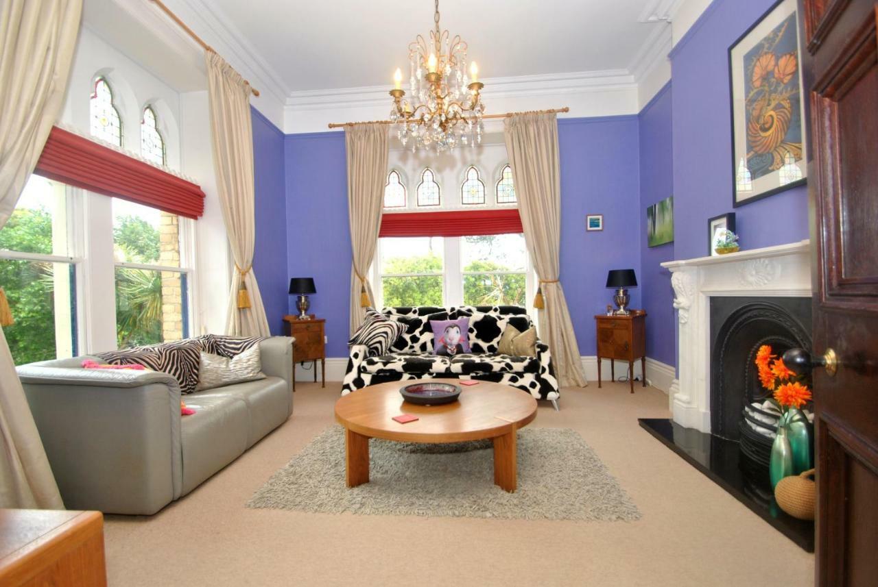Westwell Hall Ilfracombe Buitenkant foto