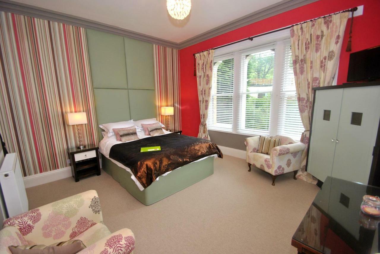 Westwell Hall Ilfracombe Buitenkant foto